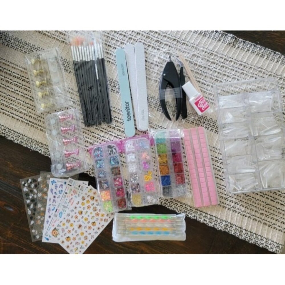 New Fake Nails Kit, Press On Nail Supplies Clear Coffin Nail Tips With Nail Tool